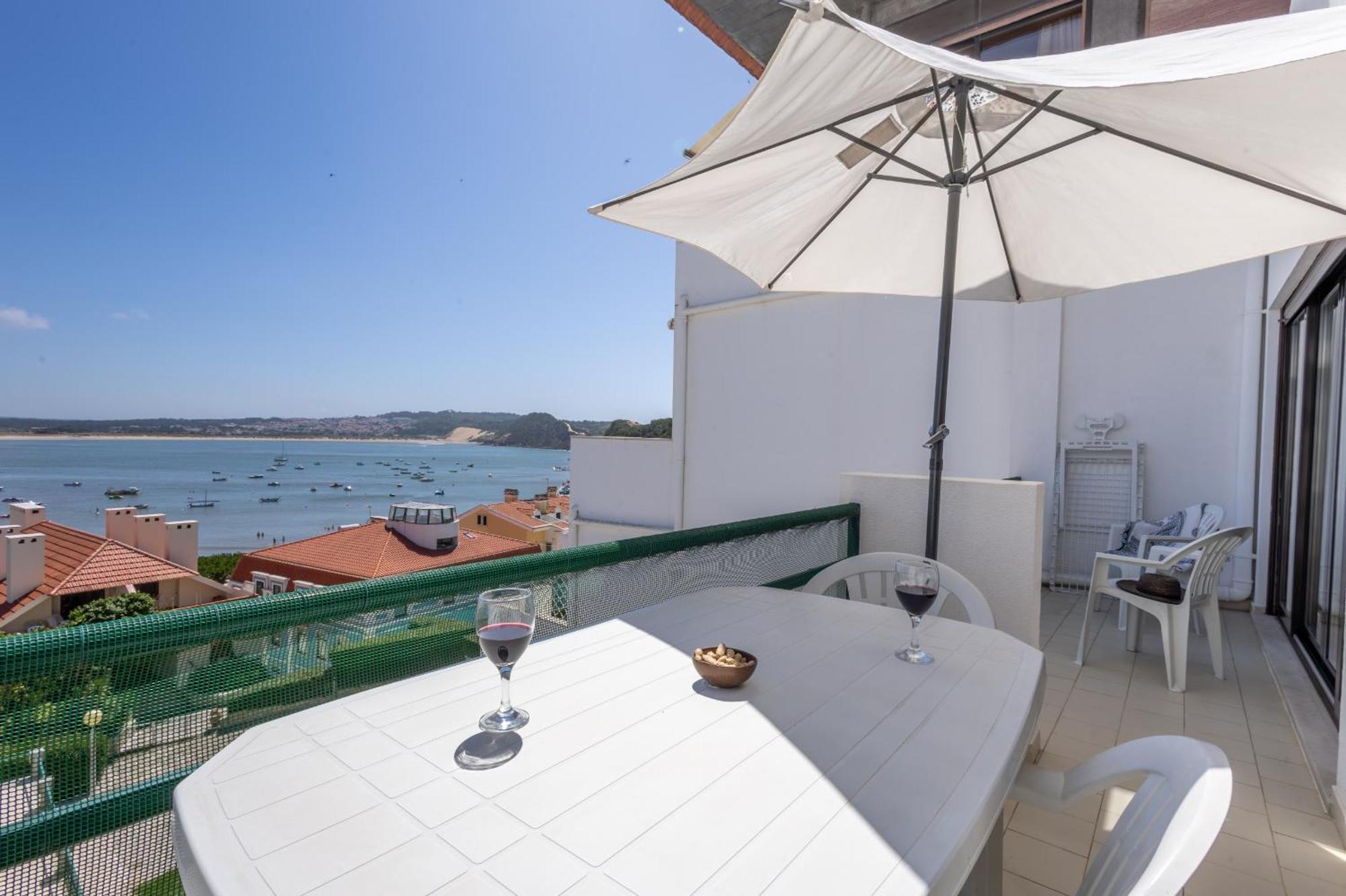 Concha Mar Com Vista Sobre A Baia Διαμέρισμα Sao Martinho do Porto Εξωτερικό φωτογραφία